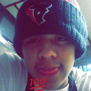 Meet your Posher, Cesar